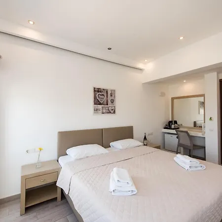 أولمبيا 3* Mykonos Town