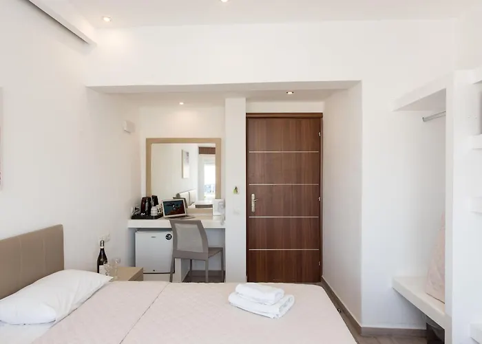 Olympia 3* Mykonos Town